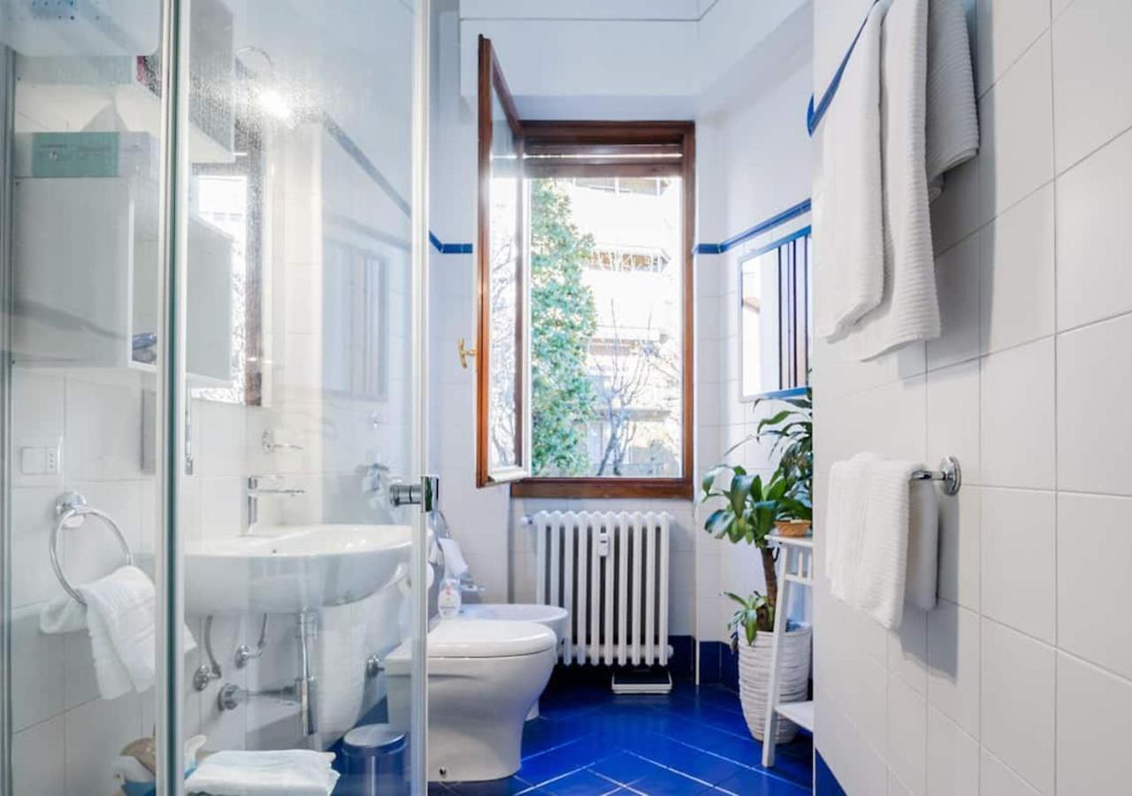 Appartamento Blu A Milano Zona Ripamonti Vicino Allo Ieo Exterior photo